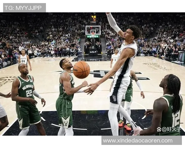 4月26日NBA季后赛对决灰熊队迎战马刺队精彩回顾与赛后分析